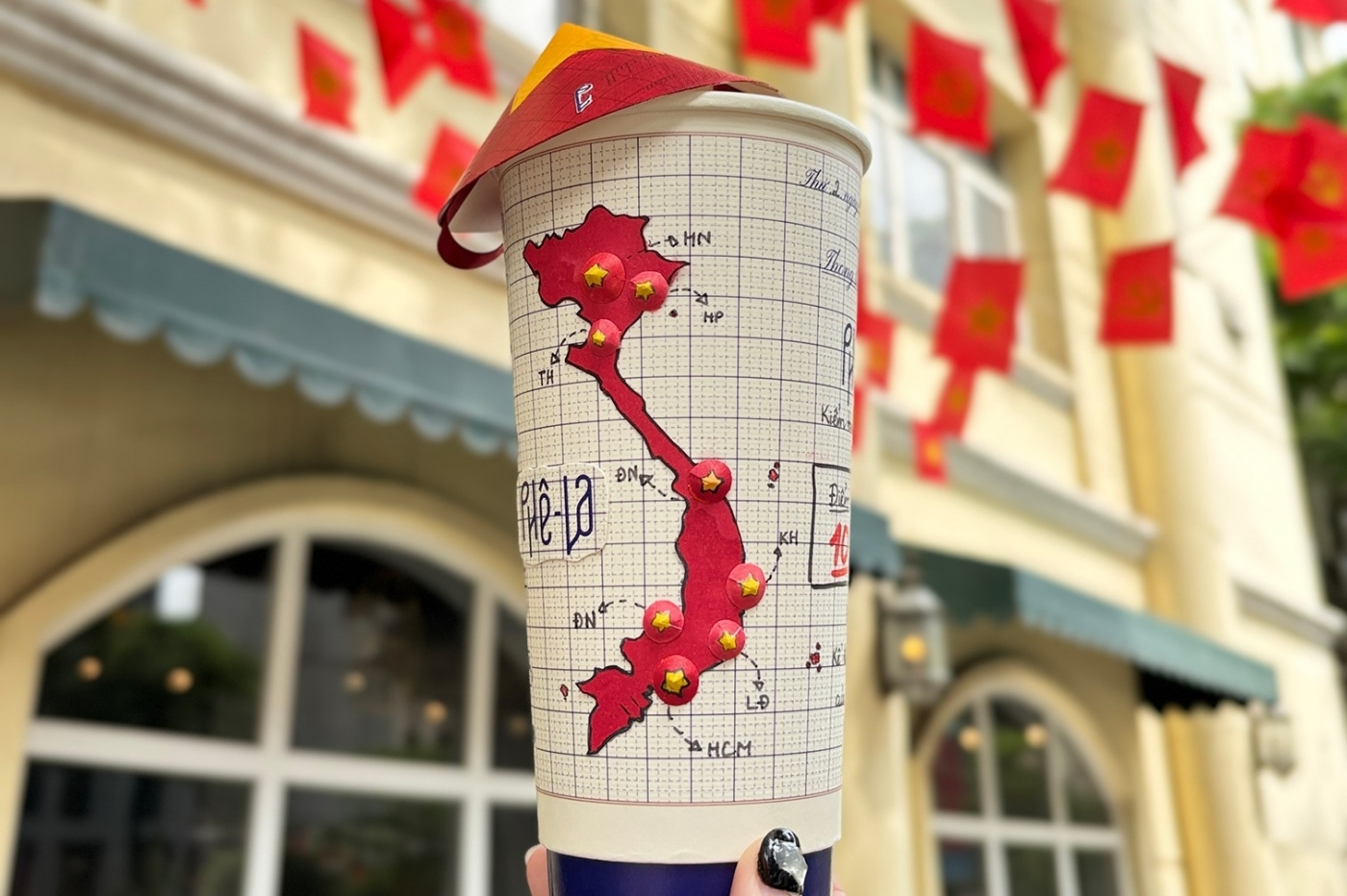 Thiết kế bao bì mùa cưới Phê La 12.jpg