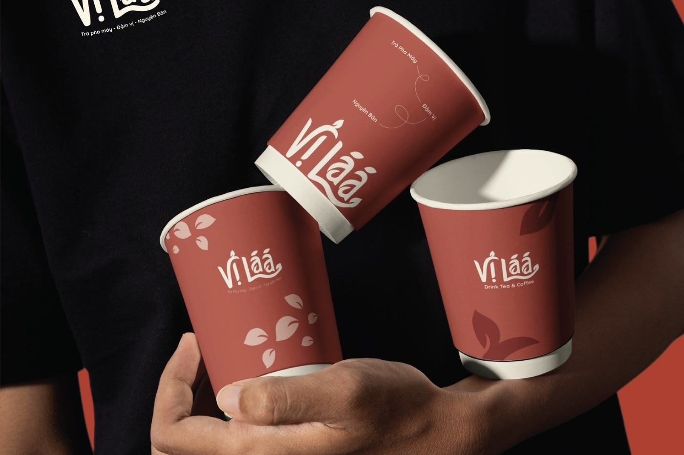 THIẾT KẾ BAO BÌ SẢN PHẨM CHO ĐỒ UỐNG MANG ĐI: KHI CHIẾC LY CŨNG LÀ “BẢNG QUẢNG CÁO” CỦA THƯƠNG HIỆU