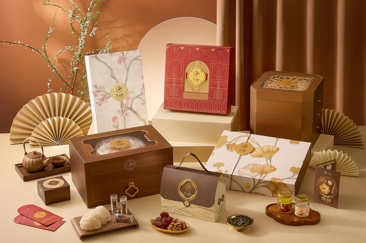 THIẾT KẾ QUÀ TẾT 2026: NƠI ĐỊNH VỊ THƯƠNG HIỆU VÀ TẠO DẤU ẤN BỀN VỮNG